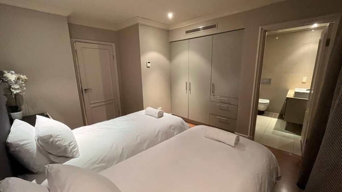 Victoria and Alfred Waterfront Apartment | Cape Royale Luxury Suites