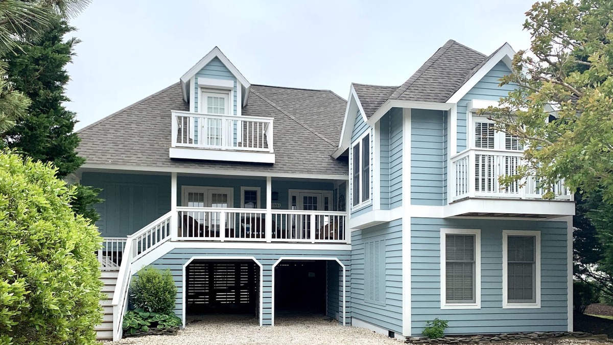 Lewes House | Cape Shores: Lewes Bay beach, pool, fishing pier, tennis/pickleball courts