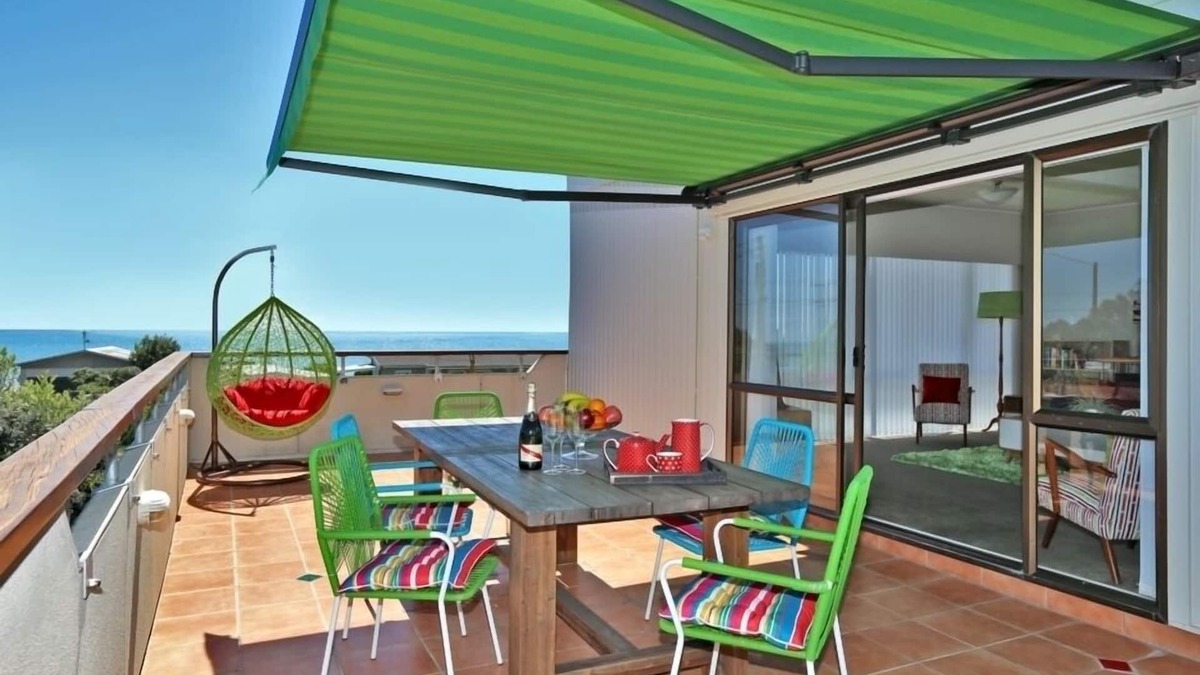 Haumoana House | Cape View Villa - Stunning Sea Views