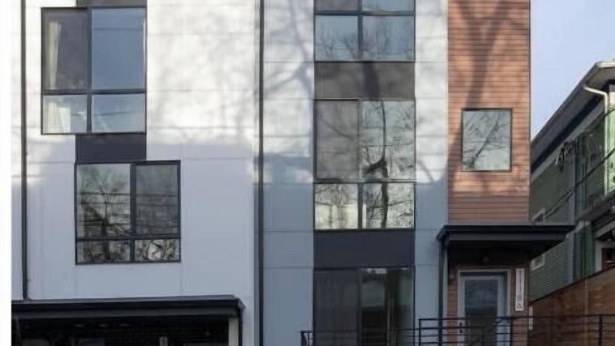 Minor House | Capitol Chill - Modern Luxury Townhouse