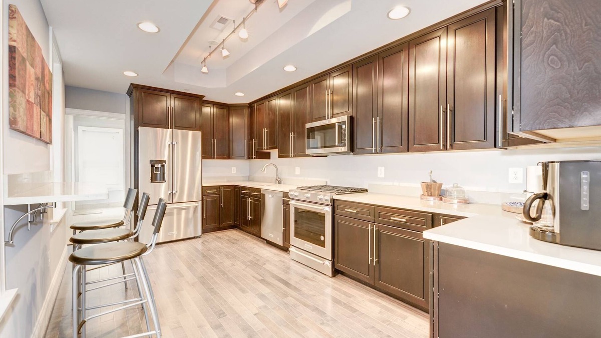 Stanton Park House | Capitol Hill/US Senate/US Capitol/Monuments. Three Bedroom/2.5Baths. Gorgeous!