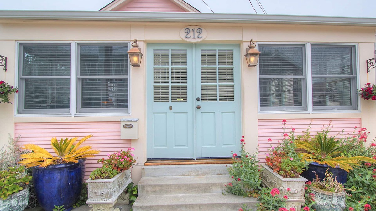 Capitola Cottage | Capitola 'Rose Cottage' in the Heart of Capitola Village