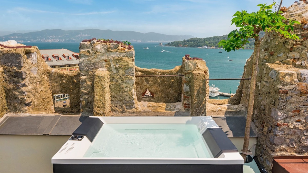 Portovenere Villa | Capitolare Tower
