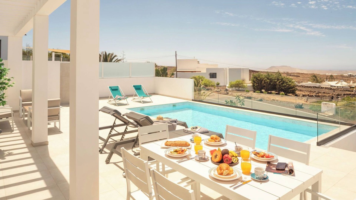 Las Brenas Villa | Caprica| Indulge in Serene Opulence at Las Breñas, Lanzarote.