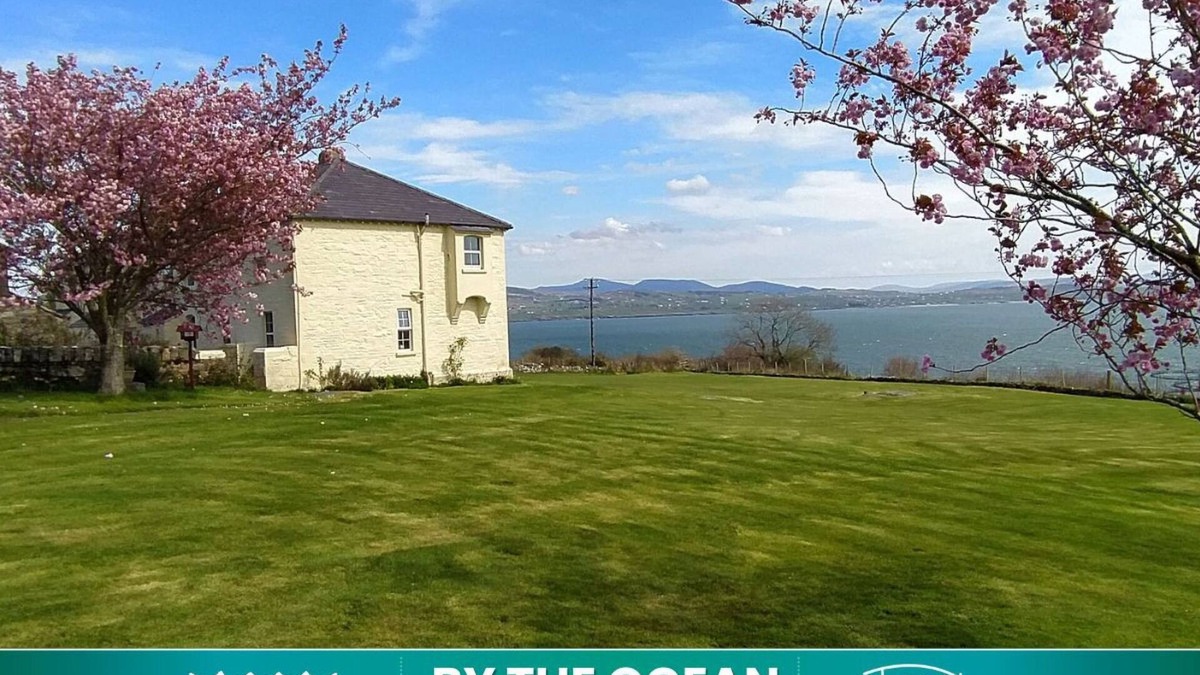 Donegal House | Capstan Cottage Portsalon by Interhome