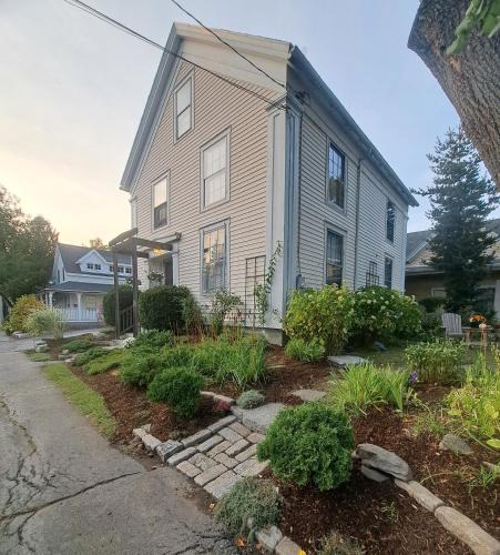 Rockland House | Captain Hugo's Guesthouse