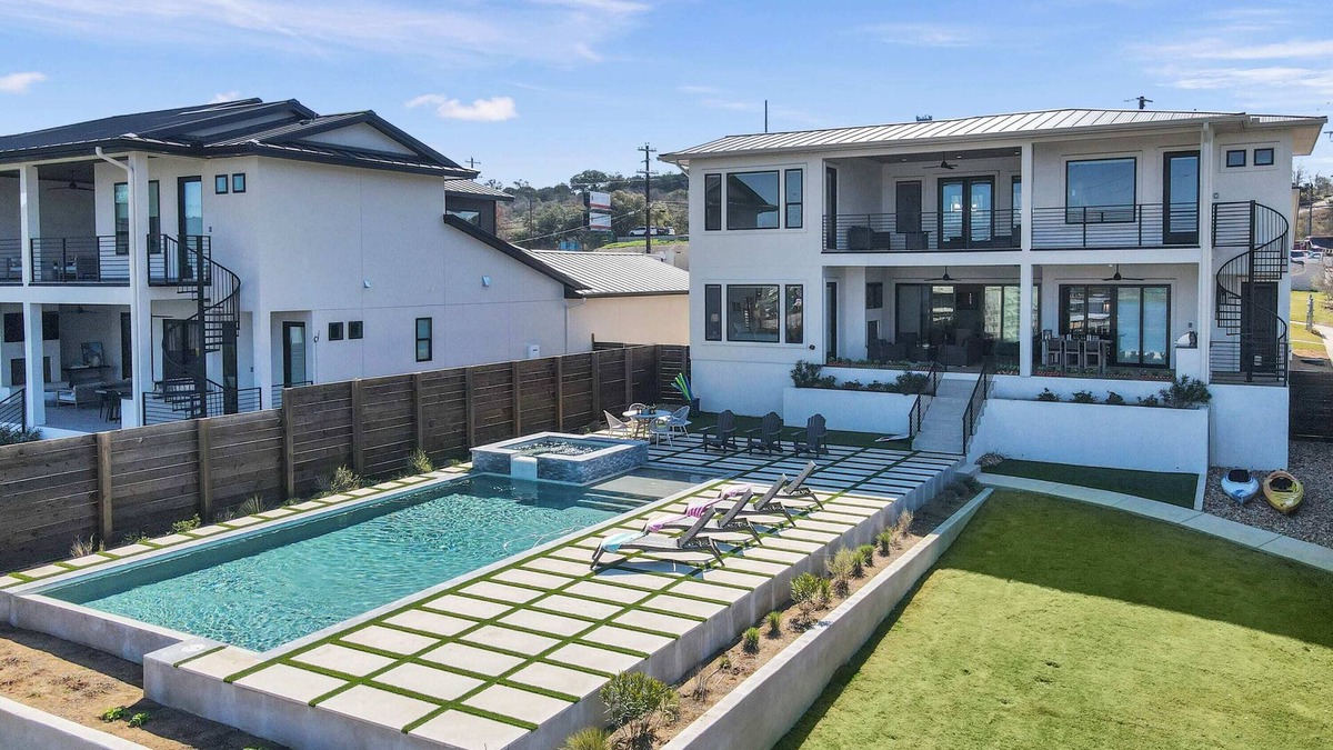 Horseshoe Bay House | Captain's Cove Retreat | Concierge Services