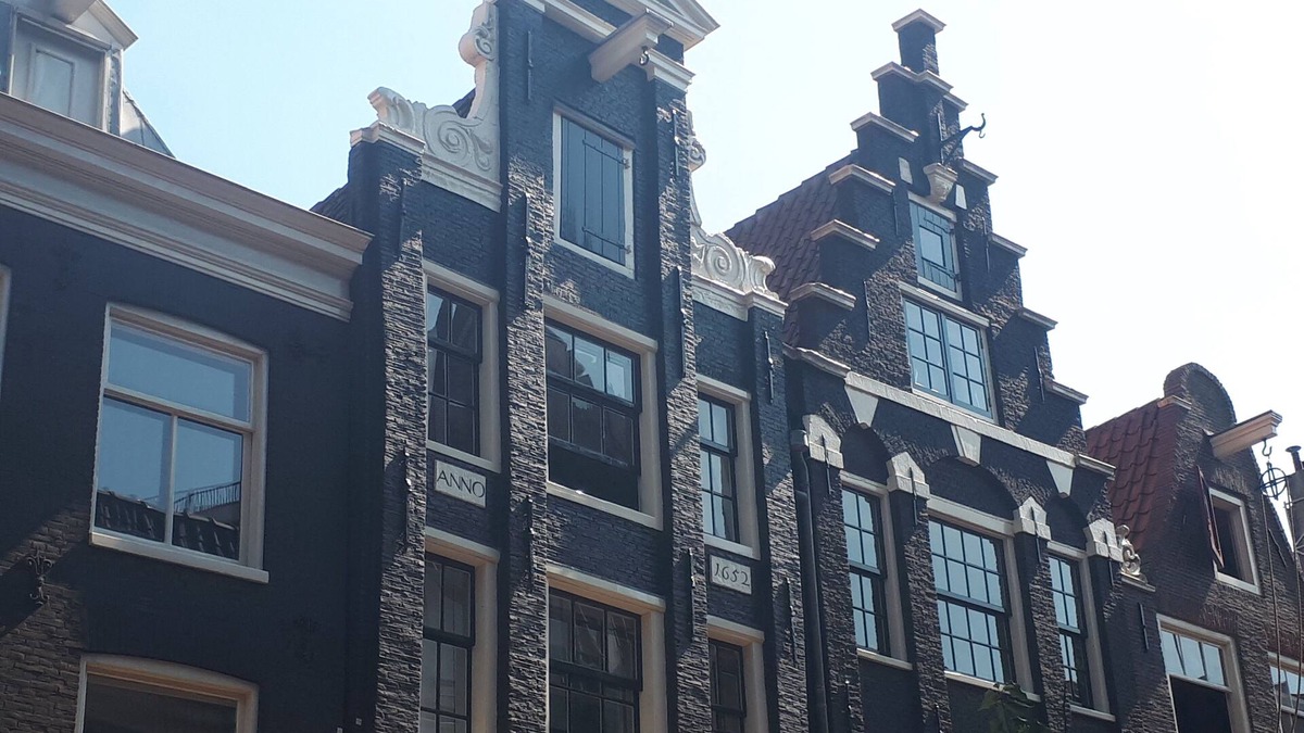 Nieuwmarkt en Lastage Apartment | Captain's House; 2 Bedroom apartment, spacious, clean, central located