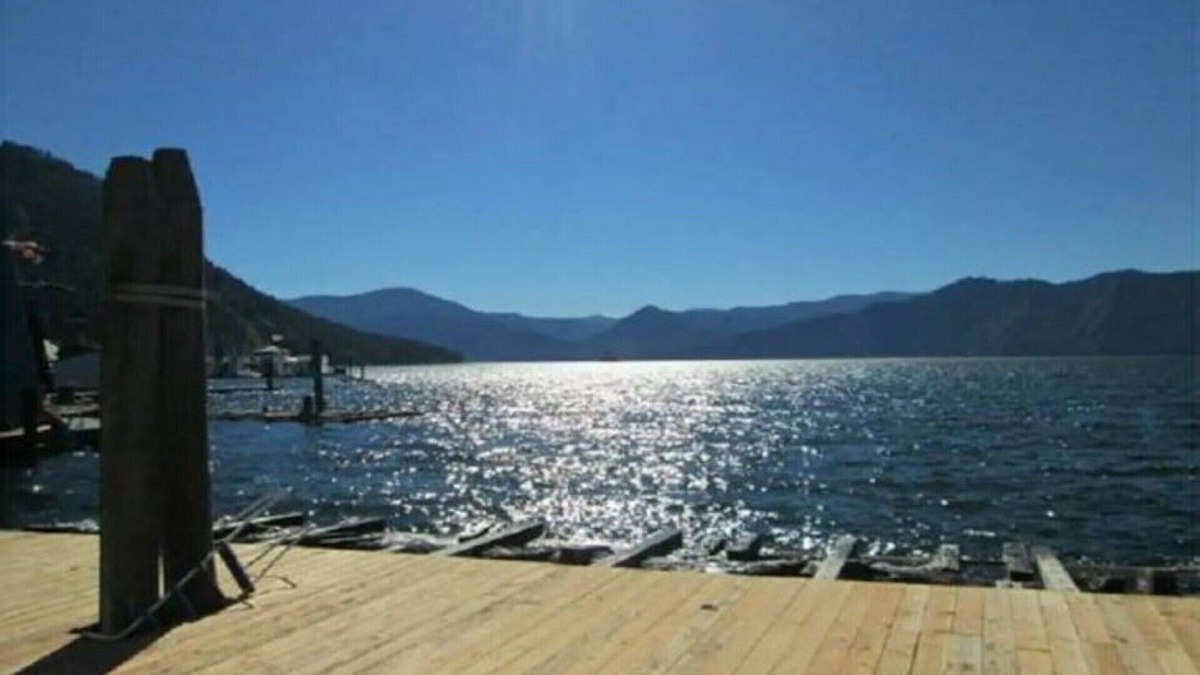 Bayview Boat Rental | Captain's Quarters
