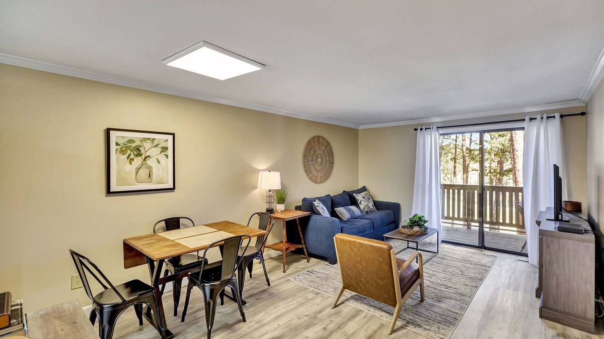 Salem Villa | Captains Walk 103 In Keowee Key