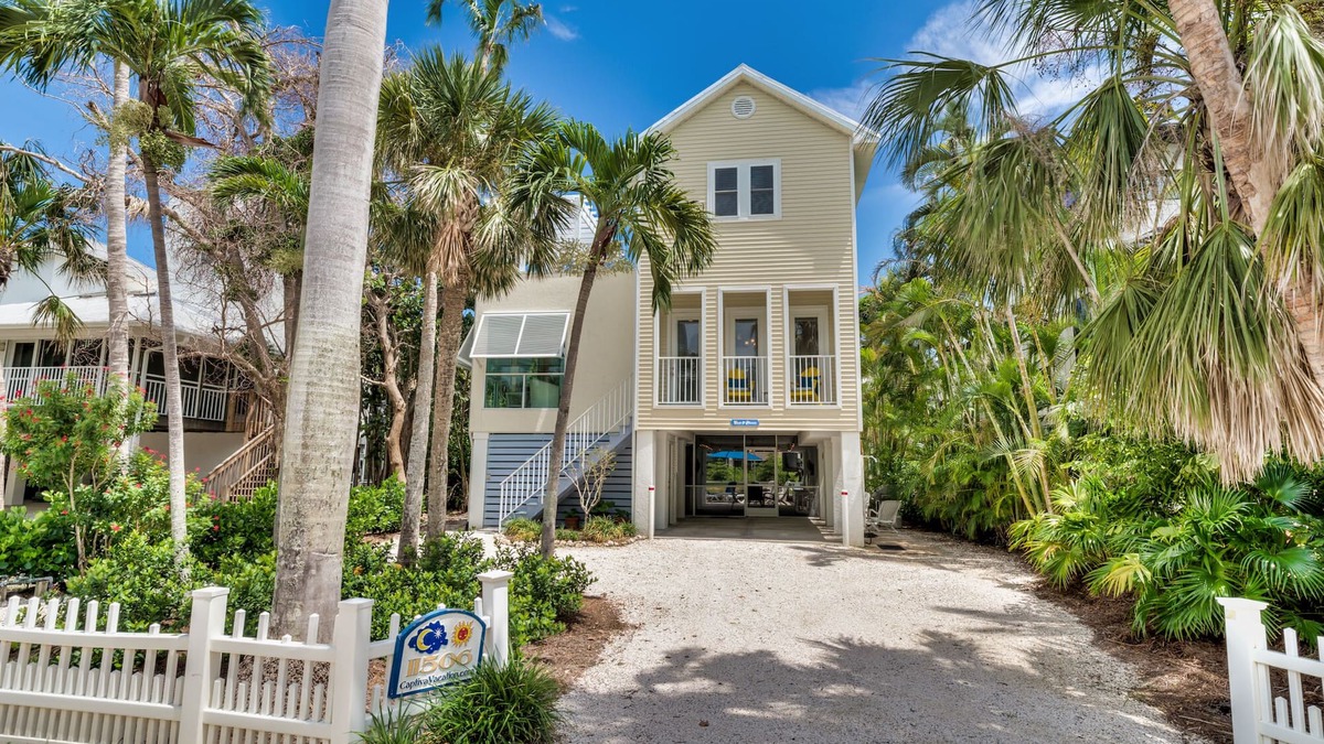 Captiva House | Captiva Sun & Moon Pool House - Beach Side of Village Center