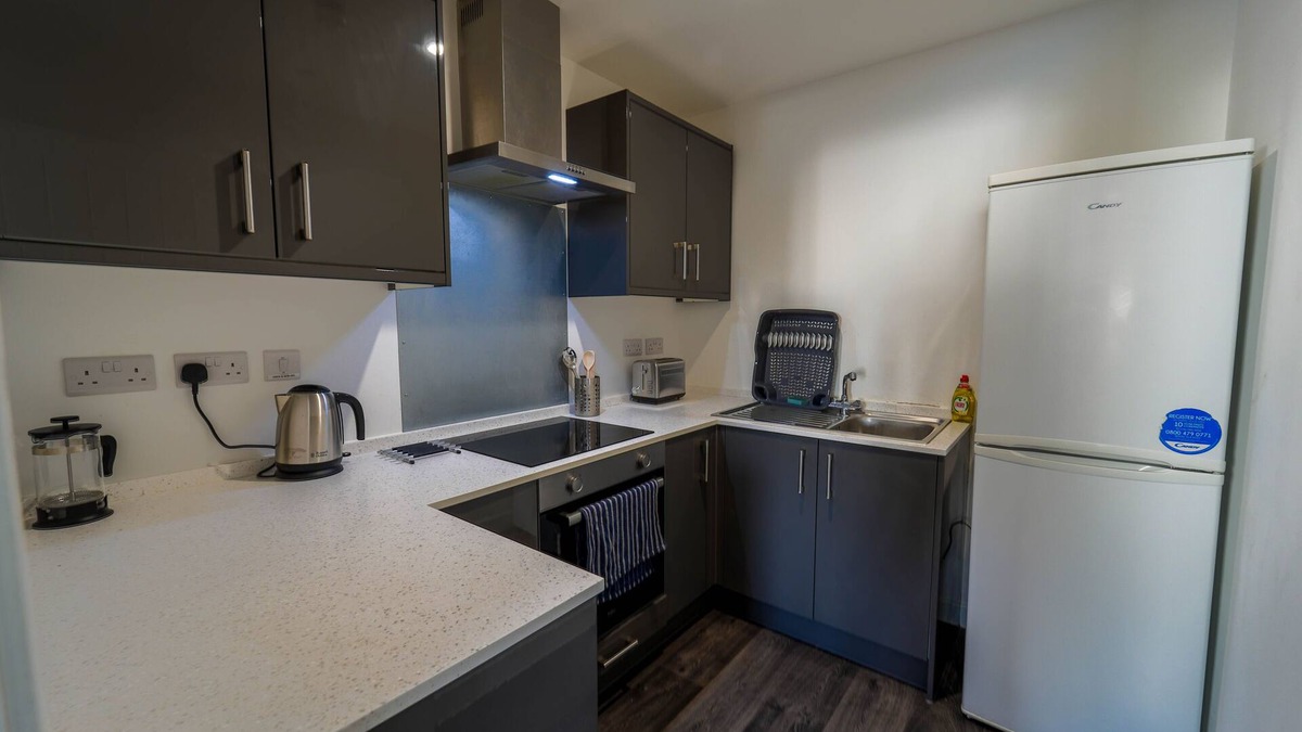 Merthyr Tydfil Apartment | Captivating 1-bed Apartment, Merthyr Tydfil -