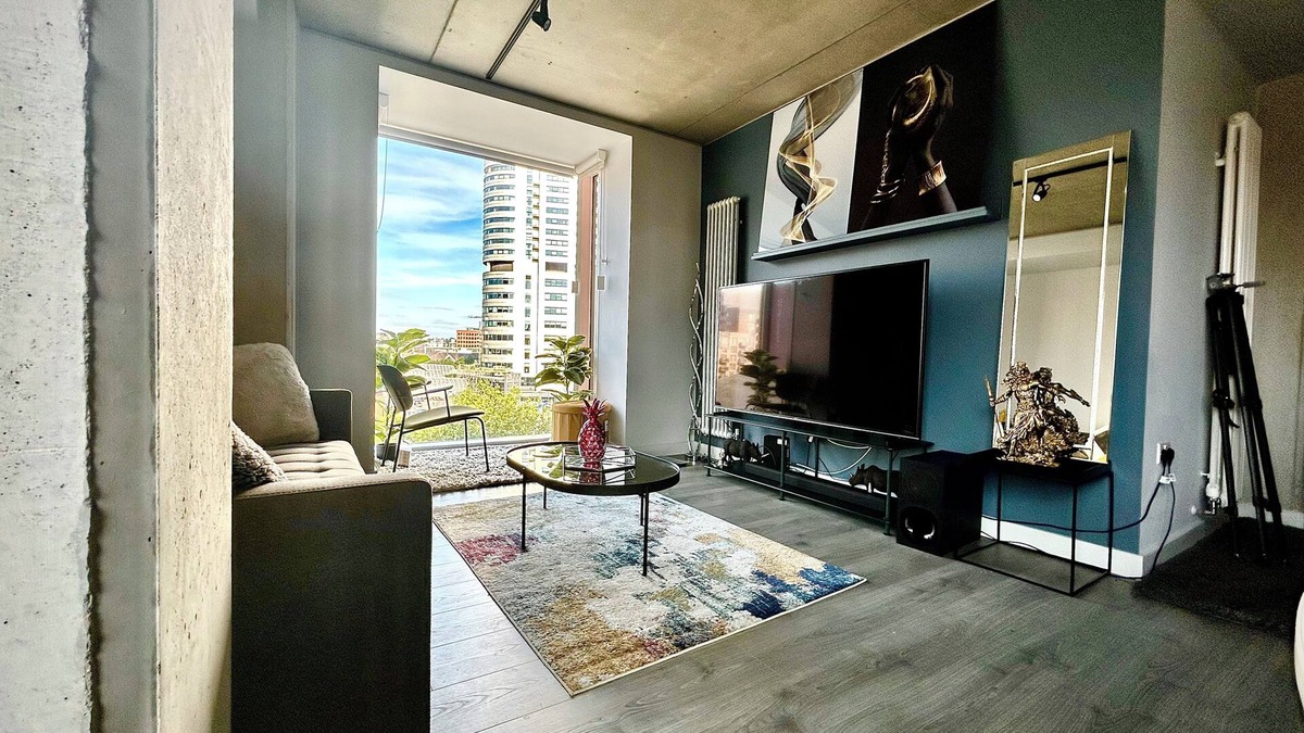 Leeds City Center Apartment | Captivating 2-Bed Skyview Apartment in Leeds