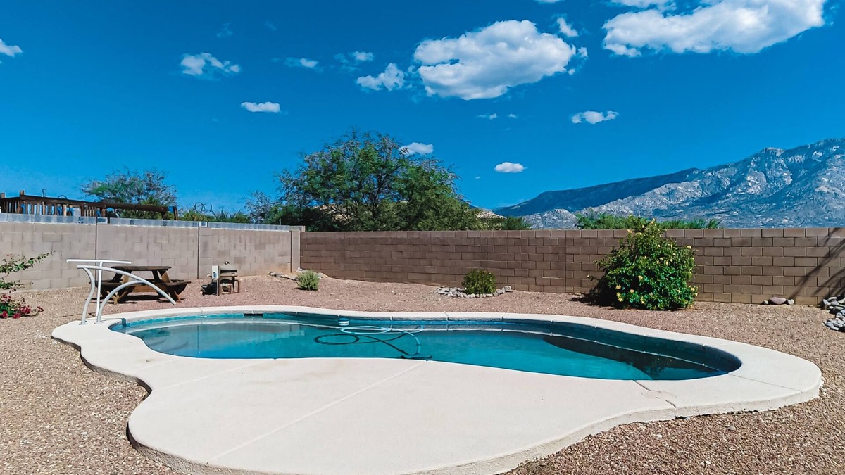 Black Horse House | Captivating desert home with private pool, game room, grill, backyard & W/D