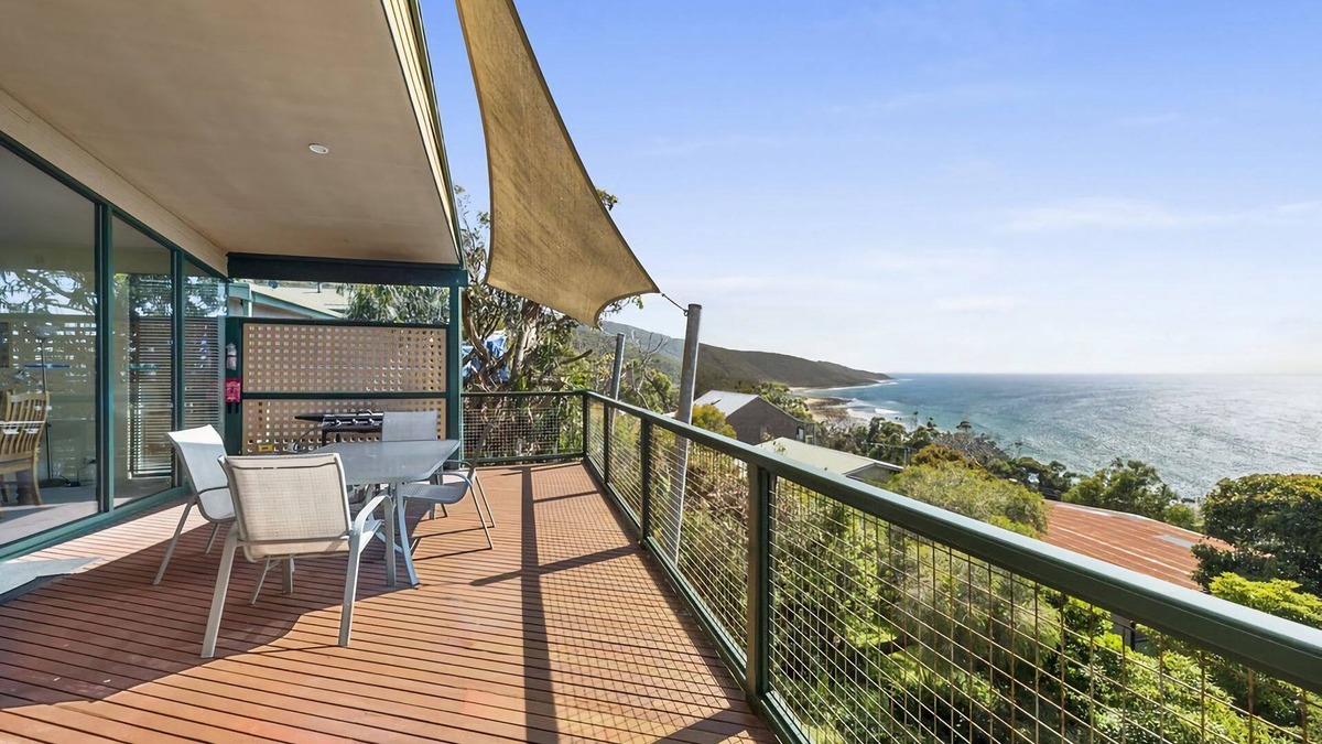 Kennett River House | Cara - stunning coastal and sea views!