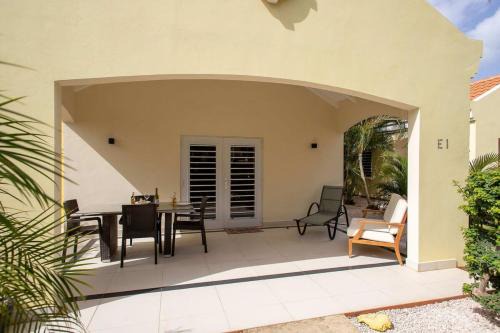 Playa Apartment | Caracara E1 Relax & Dive Resort Bonaire Village