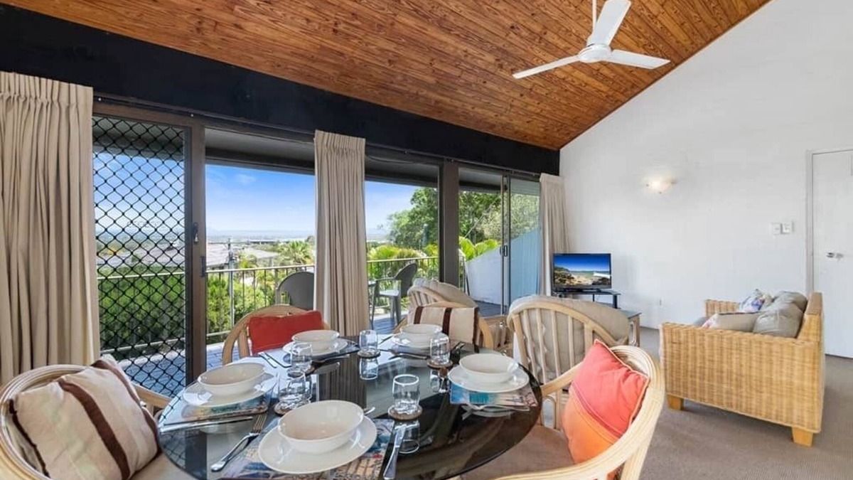 Noosa Heads Apartment | Caralina - 2 Bedroom Deluxe Apartment