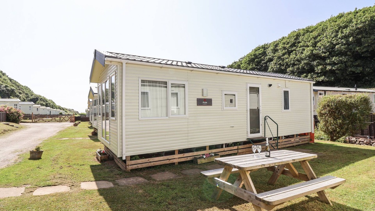Plymouth Cottage | CARAVAN 7, family friendly, country holiday cottage in Plymouth