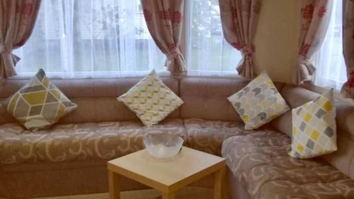 Dawlish Cabin | Caravan in Dawlish warren