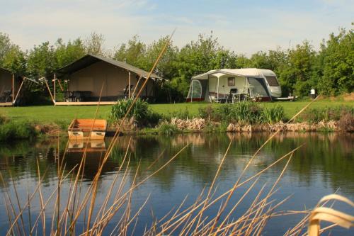 Kuinre Other | Caravan met wijds uitzicht