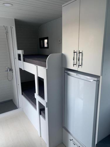 Tatvan Apartment | Caravan suit