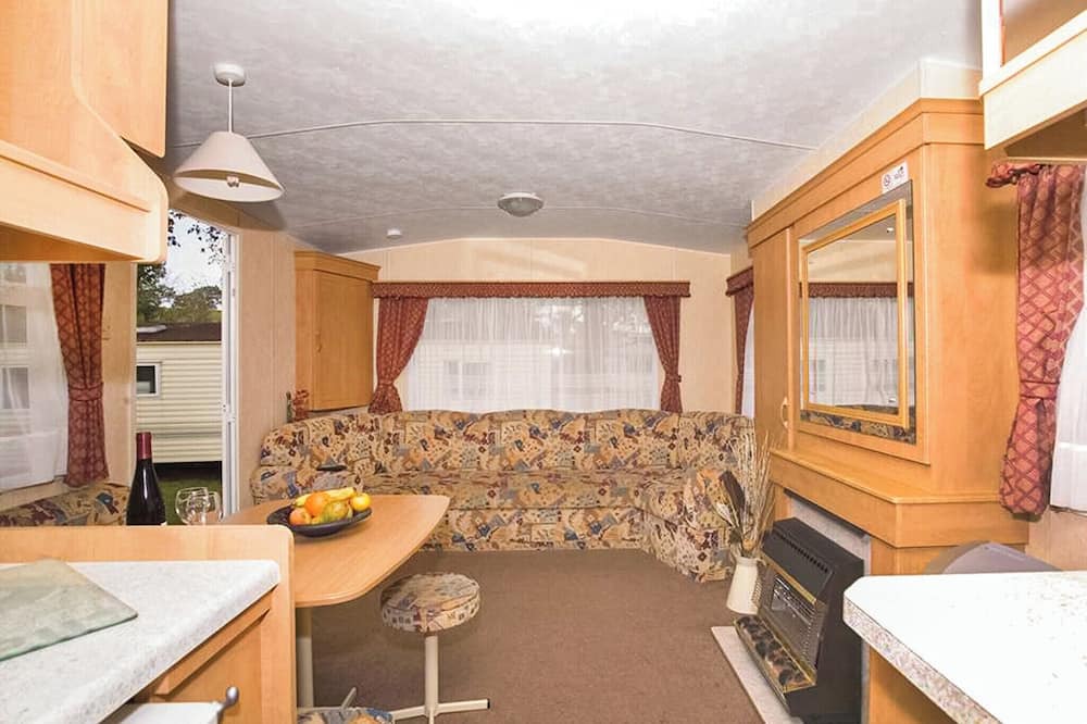 Sandown House | Caravan with one double and one twin.