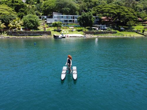 Coatepeque Hotel | Cardedeu Residence Lago de Coatepeque