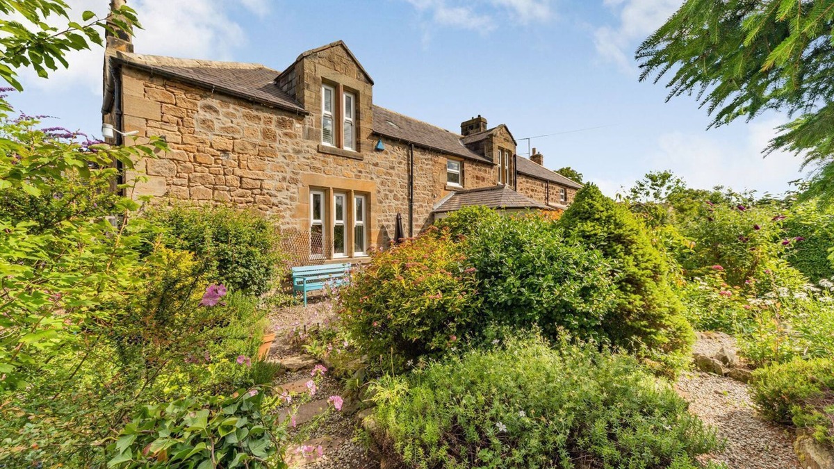 Lesbury Cottage | Care and attention to detail is so evident here.