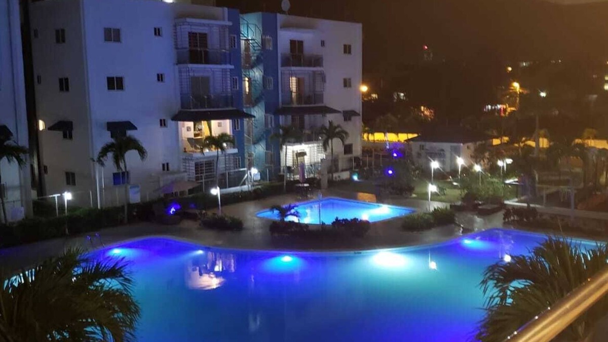 Punal Apartment | Caribbean Dreams Apartement Beautiful Pool and Gym