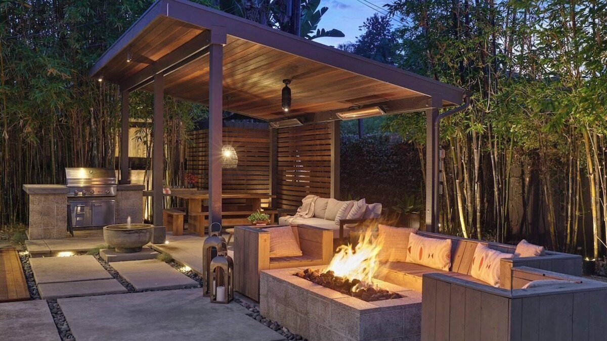 Olde Carlsbad House | Carlsbad Coastal Retreat · Carlsbad Hot Tub 30+ Day Stay 1 Mi to Beach