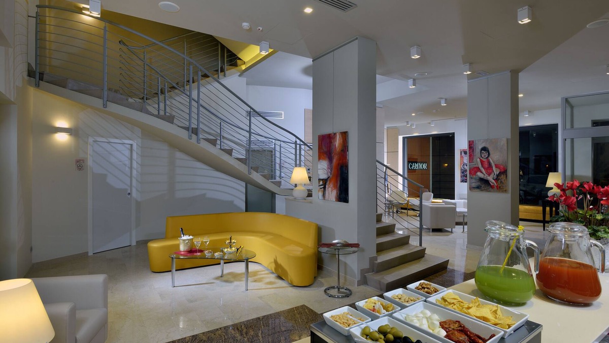 Ferrara Hotel | Carlton