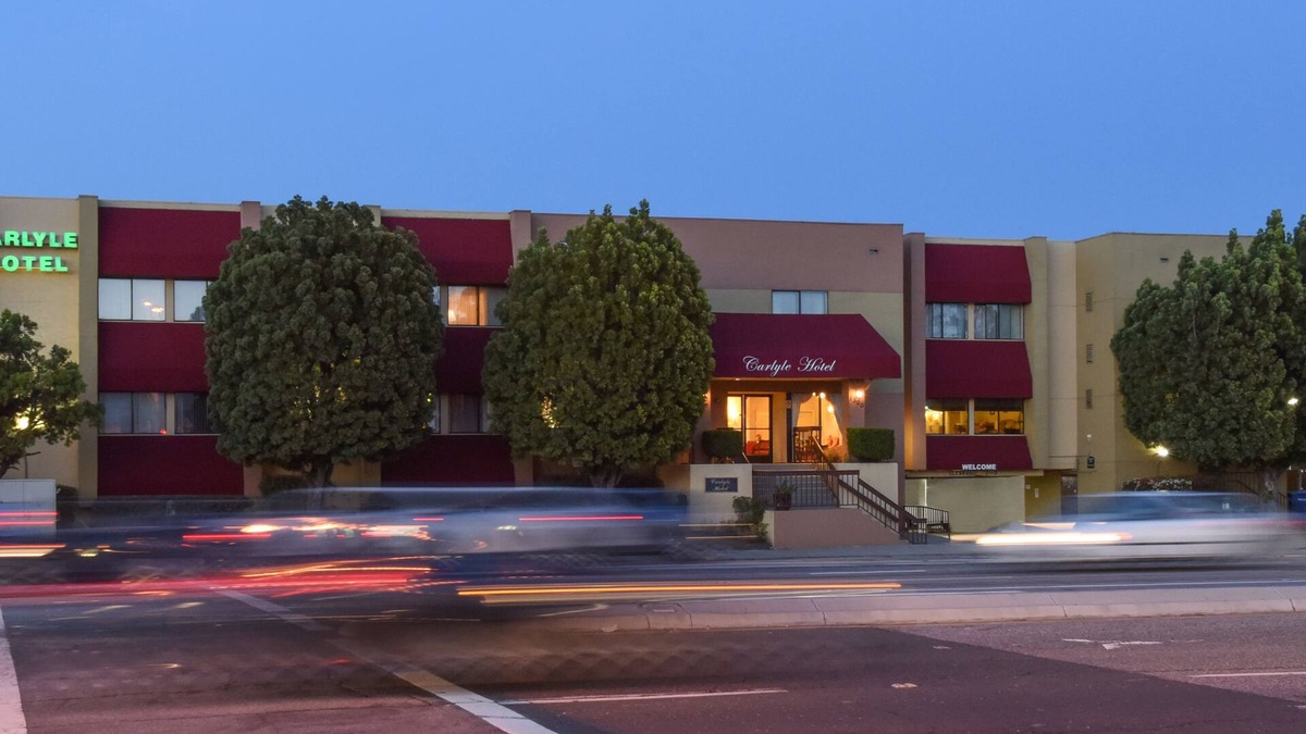 Campbell Hotel | Carlyle Hotel