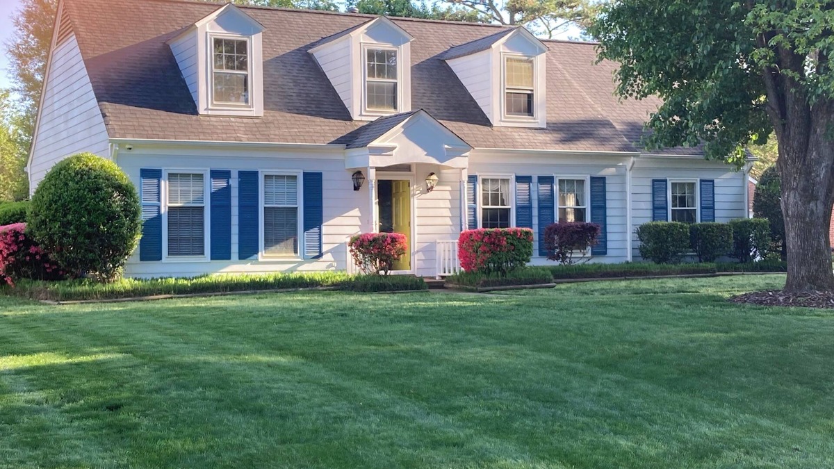 Charlotte House | Carmel Road/Ballantyne /South Charlotte Area Cape Cod Home