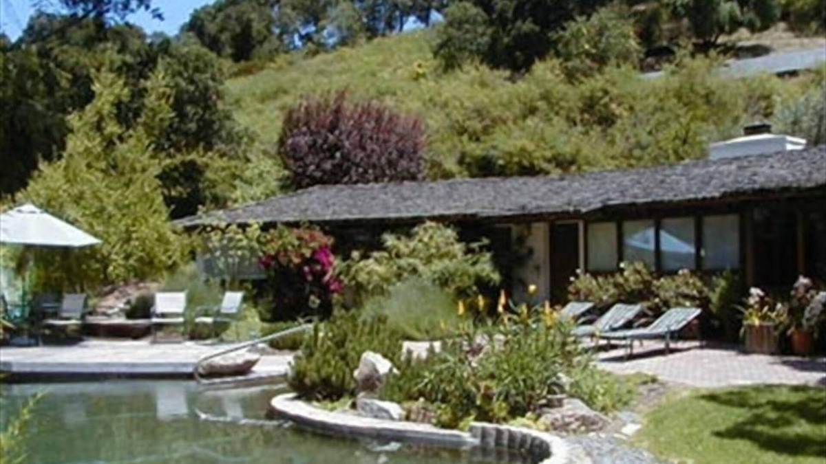 Carmel Valley House | Carmel Valley Peaceful & Serene Retreat with Pool & Hot Tub