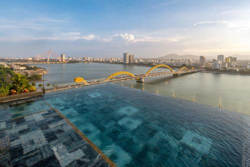 Son Tra Hotel | Caro Premium Danang Hotel