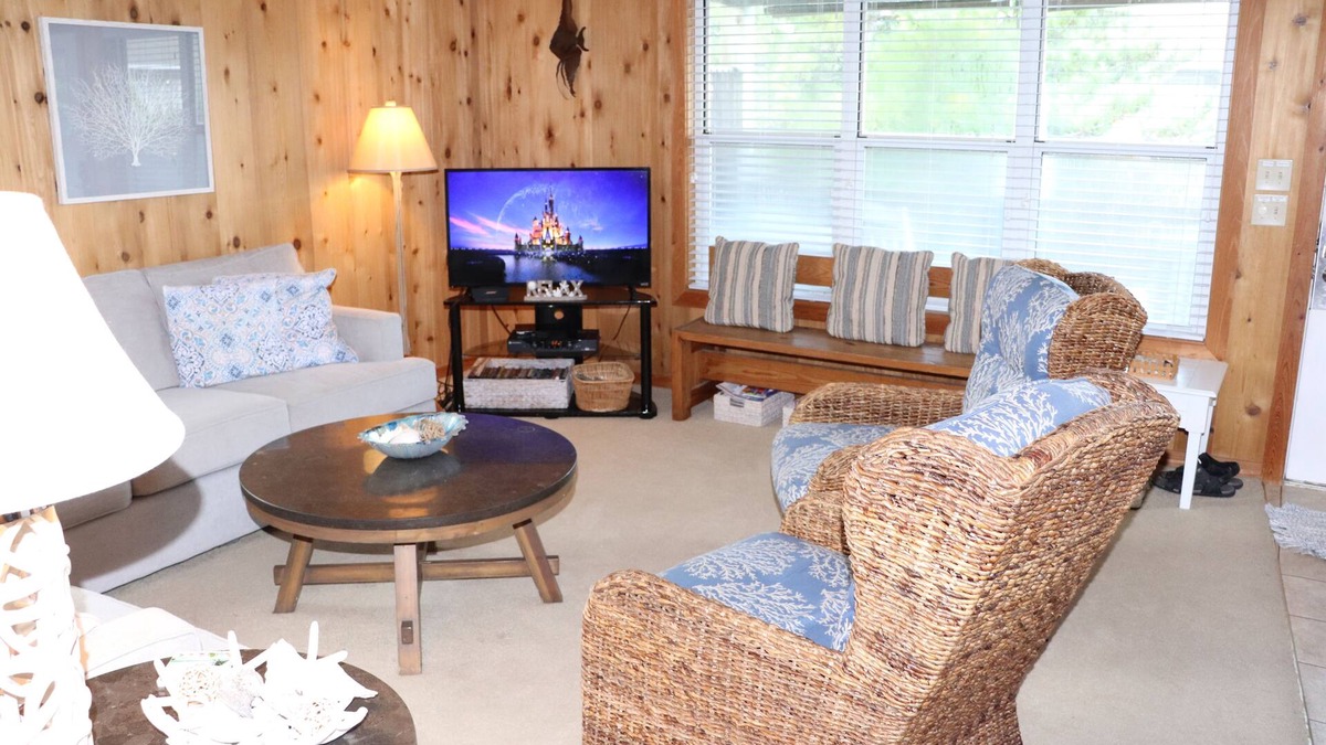 Ocean Sands Condo | Carolina Sunshine 3 Bedroom 2 Bath Condo