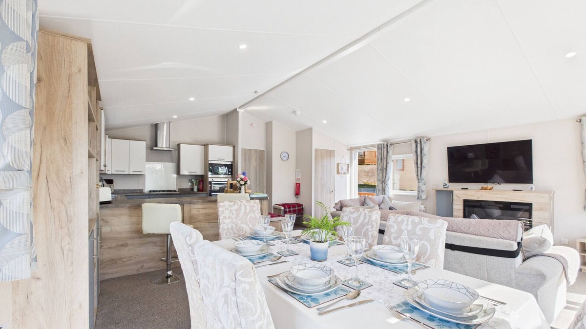 Ryde Ski Chalet | Carpenters Lodge, the perfect dog friendly retreat.