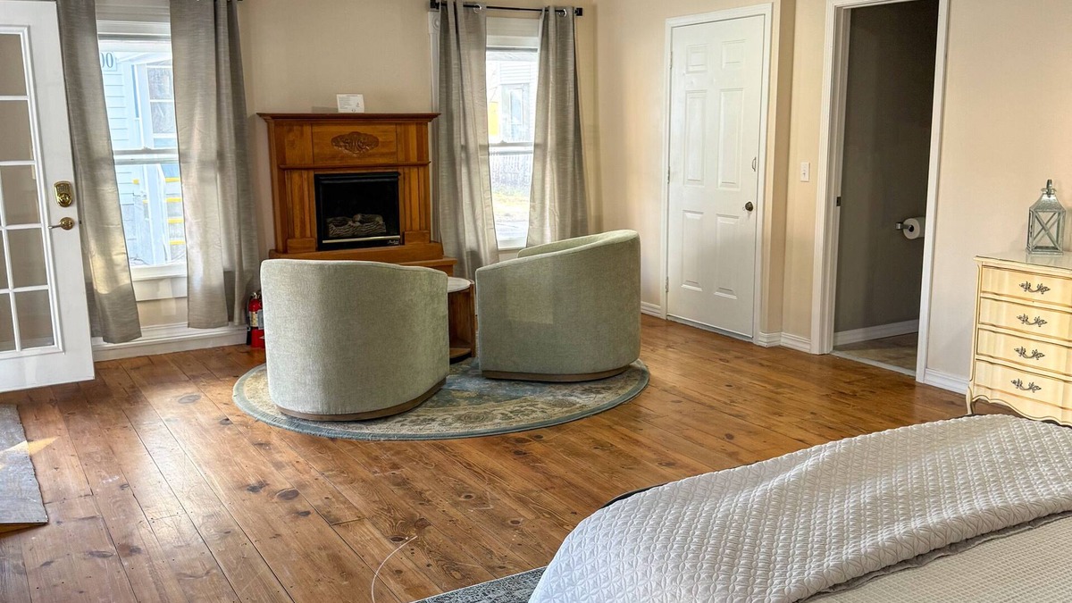 Hermann House | Carriage House at the Mansion on Market Street