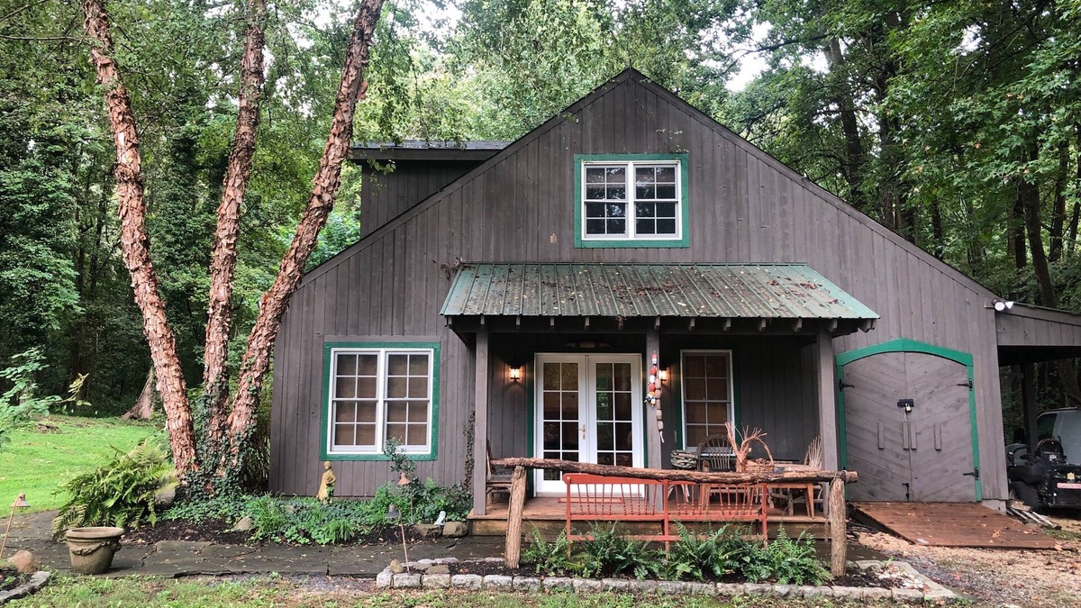 West River House | Carriage House on 42 Acres in West River. Just 17 Miles from Annapolis.