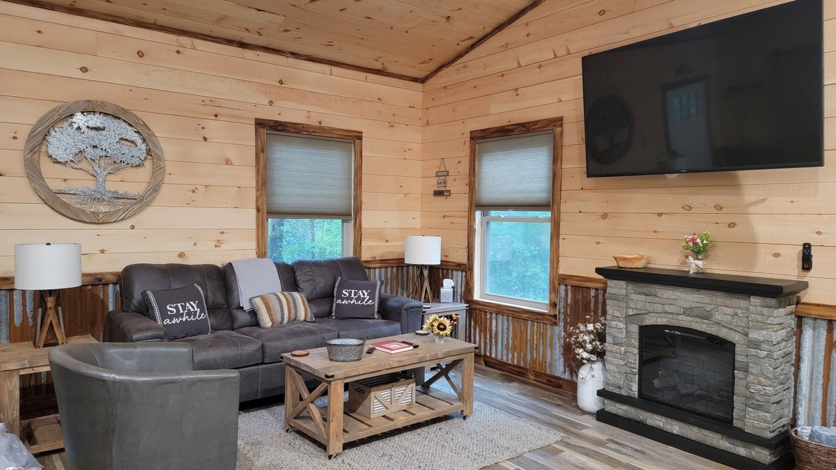 Brevard Cottage | Carson Creek Ridge Top