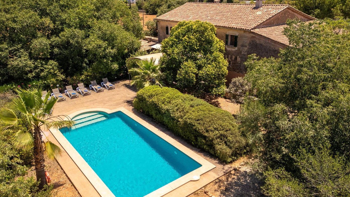Establiments House | Cas Frare by Interhome