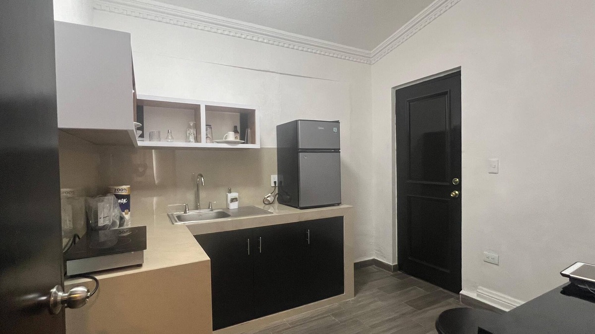 Monterrey Centro Apartment | CAS Visa 10 min a Pie. Acogedor Estudio a 30m de Alameda Monterrey ¡Metro cerca!