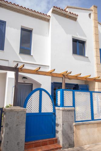 Puerto de las Nieves House | Casa azul Agaete