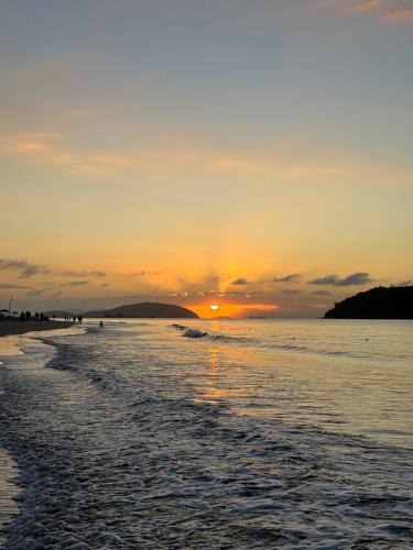 Mambucaba House | Casa aconchegante à 2 minutos da praia em Prainha de Mambucaba Paraty