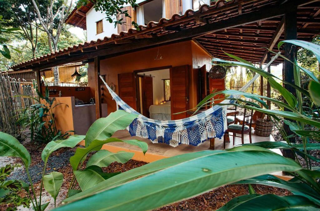 Marau House | Casa aconchegante na Bahia para viver uma experiência de hospedagem pertinho da praia