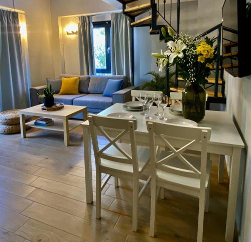 Keramoti Apartment | Casa Akrolithos