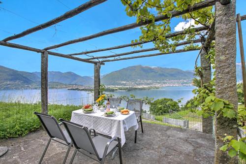 San Nazzaro Apartment | Casa al Runchett - Happy Rentals