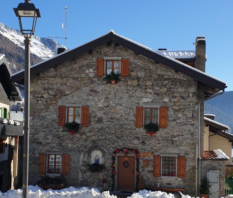 Sutrio Apartment | Casa all’antica fontana