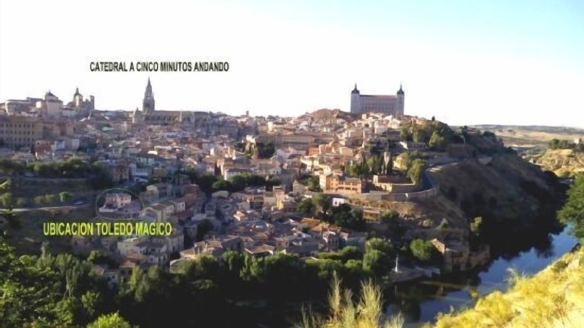 Toledo City Center Apartment | Casa Amadeus in Toledo Magico for 4-6 people with garage.