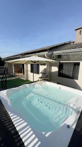 Piratuba House | Casa Amor Perfeito com Jacuzzi- 3 Quartos climatizados- Casa confortável e próximo ao Parque Termal!